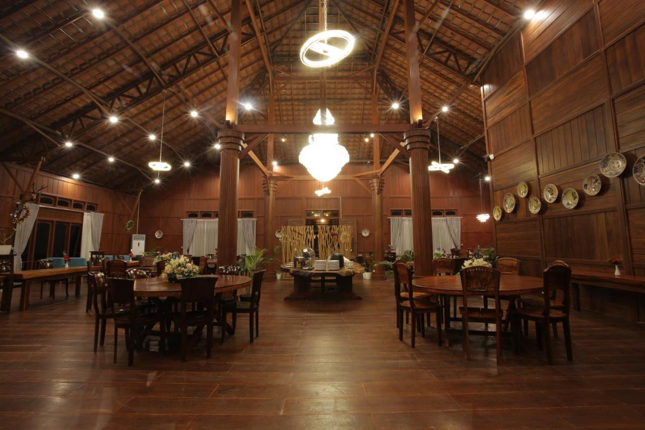 Kasuari Exotic Resort Magelang Buitenkant foto
